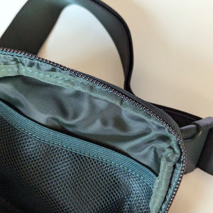 The Lake "everyday pleasures" Belt Bag | Green fanny pack | The Lake