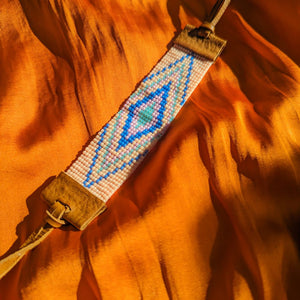 Bracelet BAASHKAABIGWANII Fleur de Pêcher