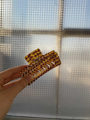 Checker Hair Claws