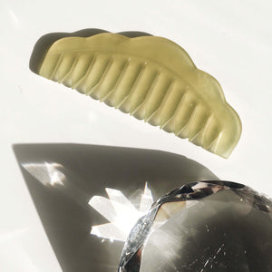 Natural jade comb | The Lake