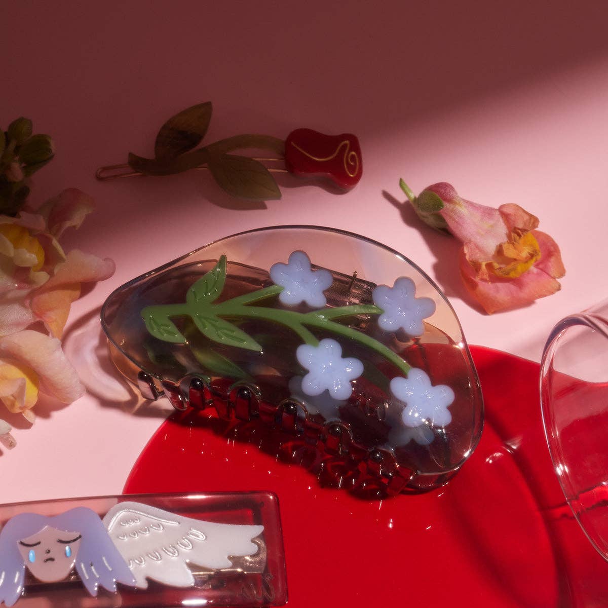 Winona Irene Forget-Me-Not Claw | Cellulose acetate hair claw with flowers | The Lake