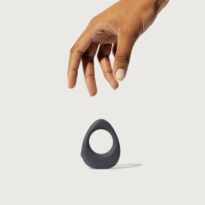 Maude Bend | vibrating ring designed for couples | The Lake