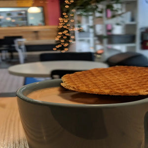Traditional Caramel Organic and Plant-Based Stroopwafel 2-packs | Stroop Club | The Lake