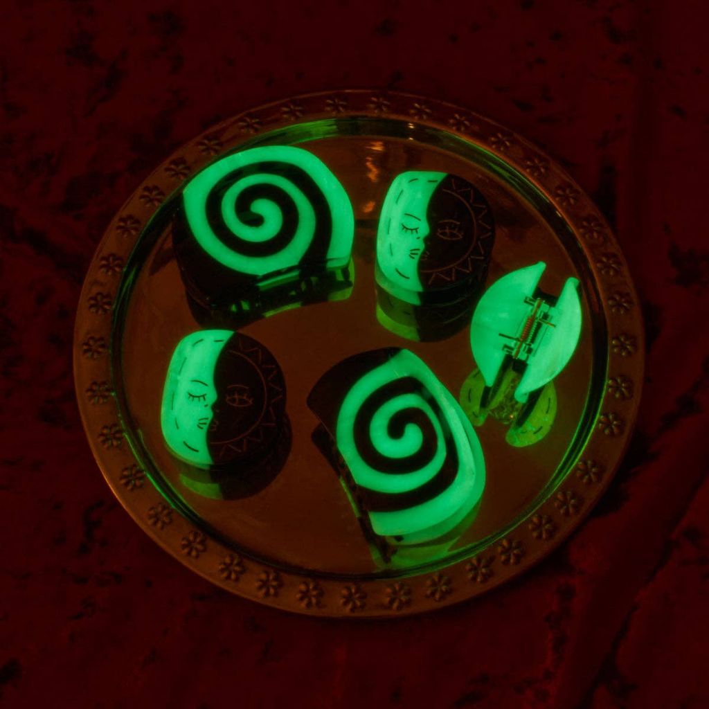 Wynona Irene&#39;s Sun and Moon Glow Claw | Glow-in-the-dark hair claw | The Lake