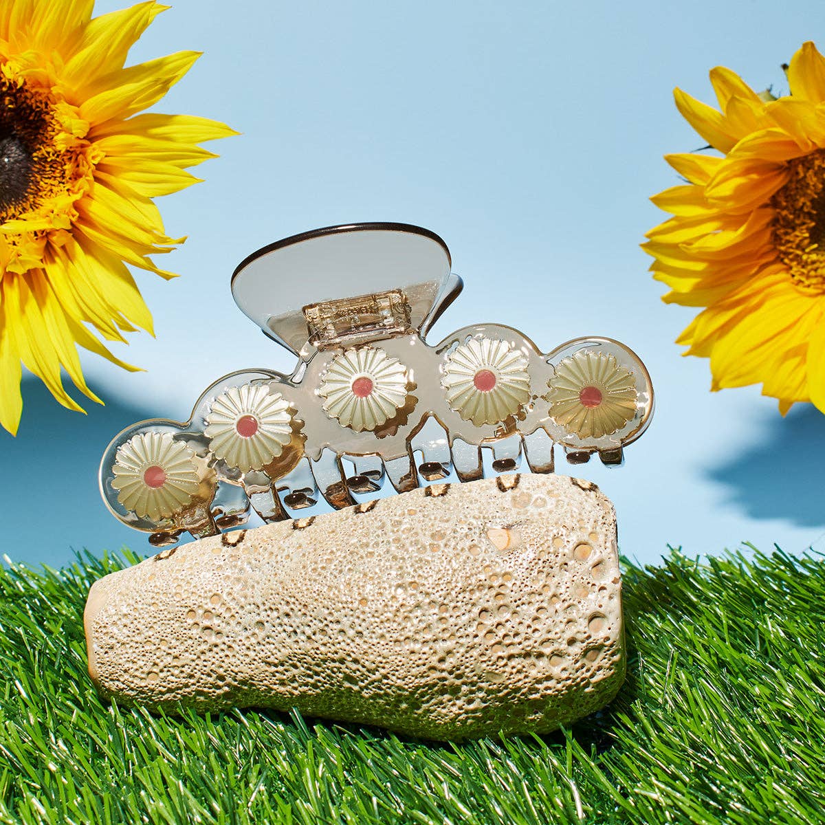 Winona Irene Eclipta XL Claw, Cellulose acetate hair claw for thick and long hair | The Lake