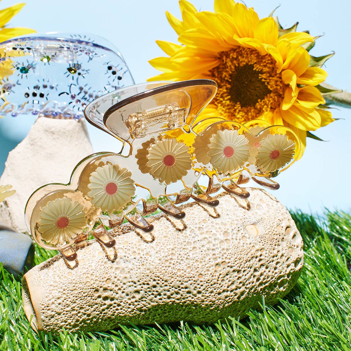 Winona Irene Eclipta XL Claw, Cellulose acetate hair claw for thick and long hair | The Lake